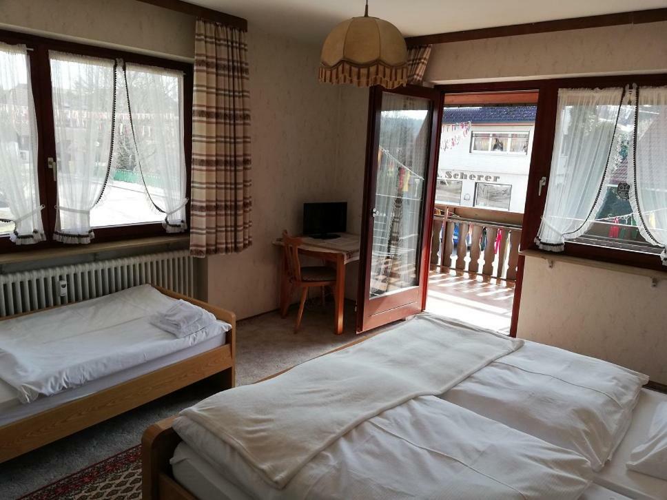 Hotel-Pension Zum Bierhaus Rötenbach Buitenkant foto